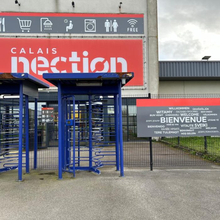 estacion de parking para camiones calais